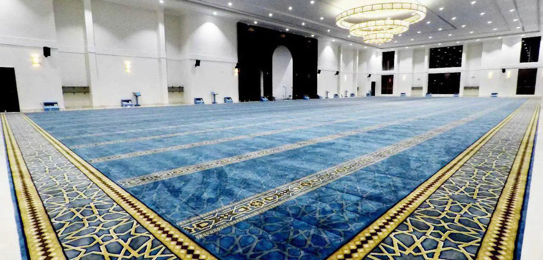  قيمٌ تُبنى.. ومساجدُ تُعنى 